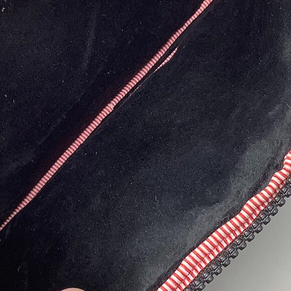 Herschel laptop computer case 14 in. floral black yellow red orange - Picture 5 of 6